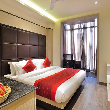 Hotel Royal Grand - Opposite Axis Bank East Patel Nagar New Delhi Extérieur photo