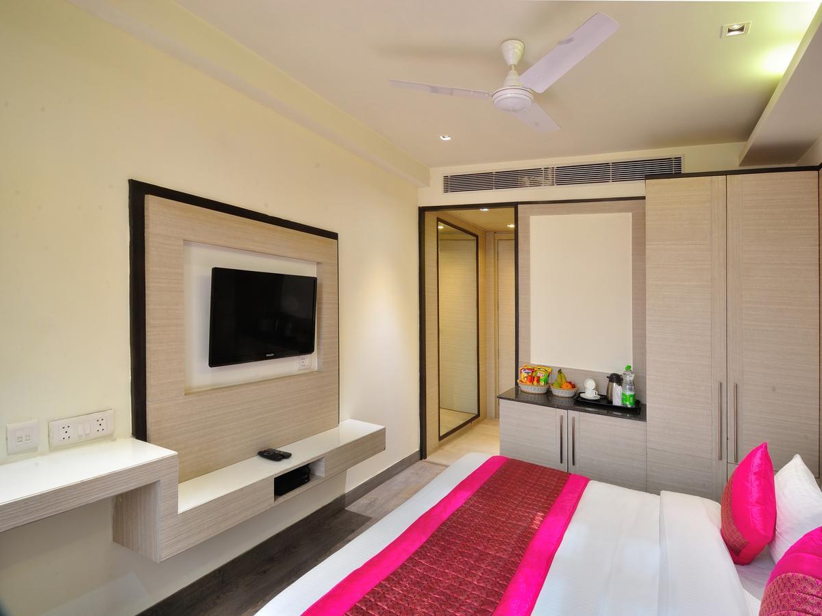 Hotel Royal Grand - Opposite Axis Bank East Patel Nagar New Delhi Extérieur photo