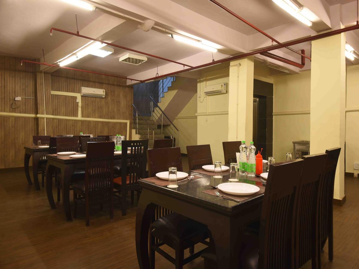 Hotel Royal Grand - Opposite Axis Bank East Patel Nagar New Delhi Extérieur photo
