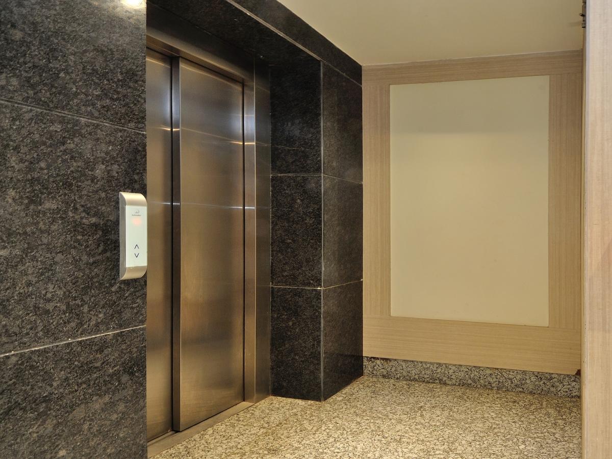 Hotel Royal Grand - Opposite Axis Bank East Patel Nagar New Delhi Extérieur photo