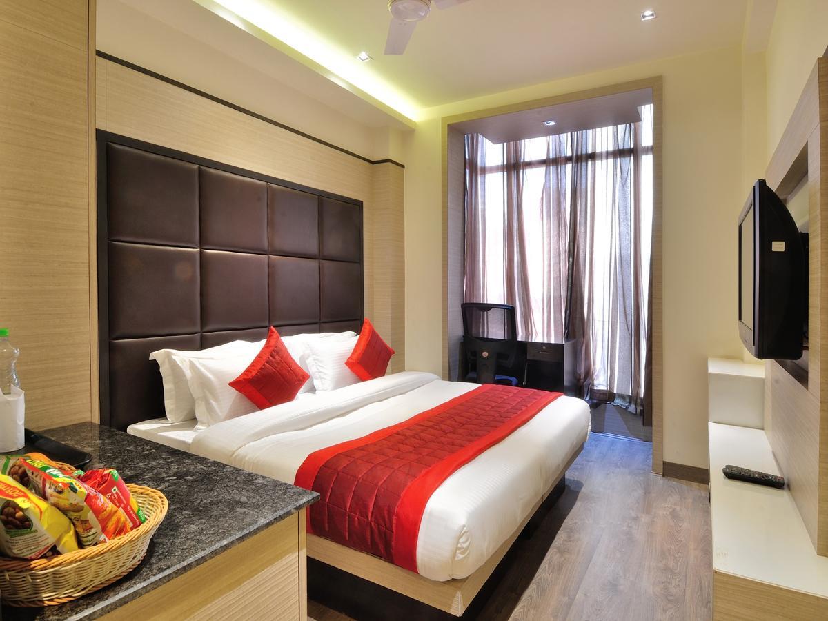 Hotel Royal Grand - Opposite Axis Bank East Patel Nagar New Delhi Extérieur photo